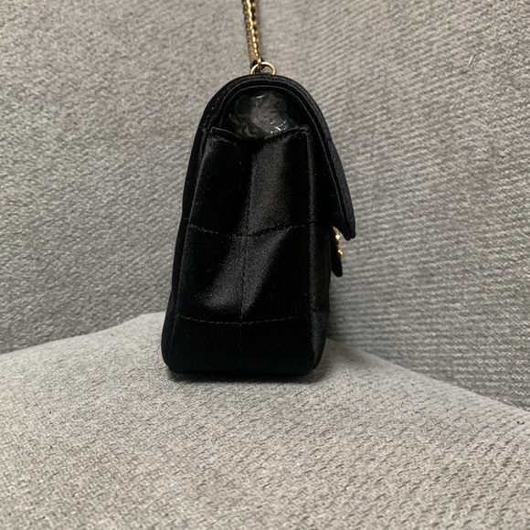 Vintage Chanel Black Bag - Picture 4 of 4